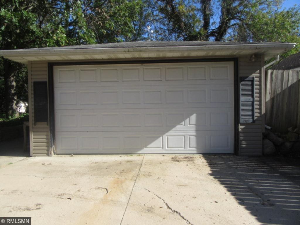 907 Willow St S, Faribault, MN 55021 photo 17