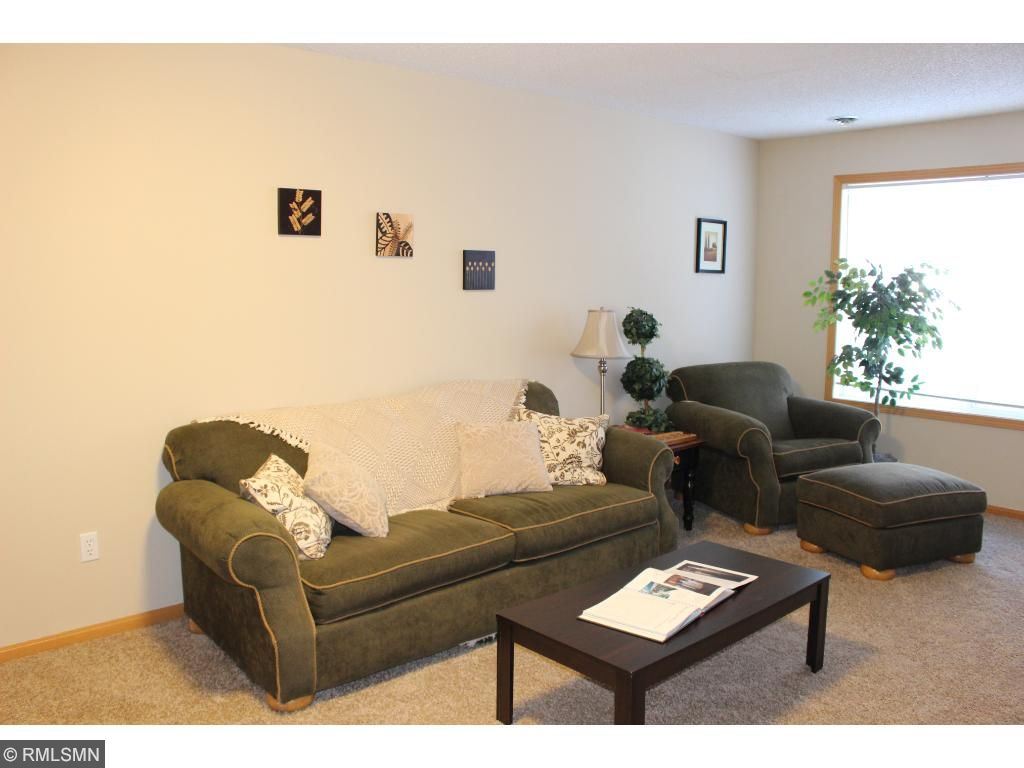 4415 Naper Bay, Eagan, MN 55122 photo 2
