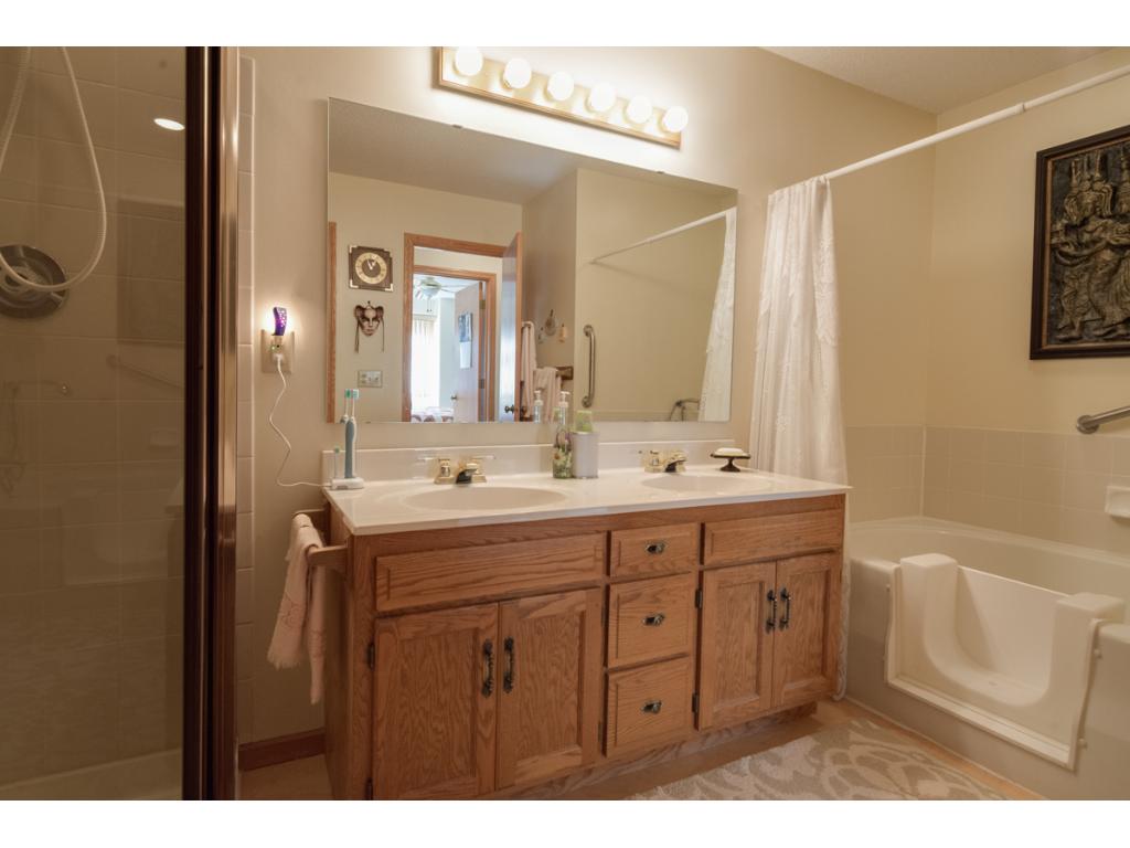 4304 Clemson Cir #B, Eagan, MN 55122 photo 16