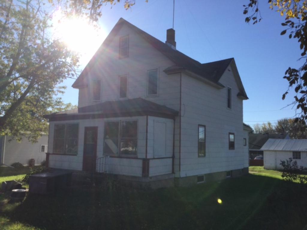 301 6th St E, Browerville, MN 56438 photo 1