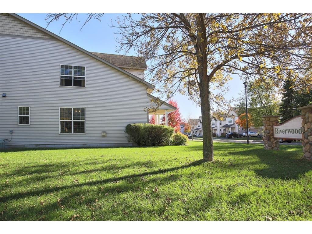 1002 Heldt St, Chaska, MN 55318 photo 15