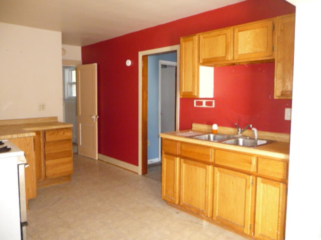 407 Shumway Ave, Faribault, MN 55021 photo 6