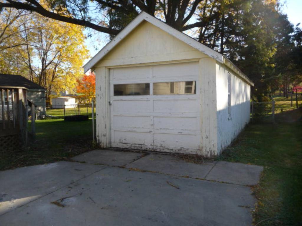 407 Shumway Ave, Faribault, MN 55021 photo 14