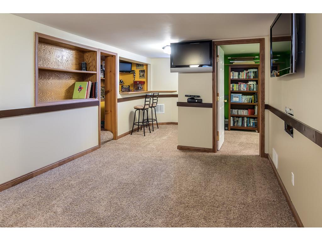 1018 8th St SW, Faribault, MN 55021 photo 14