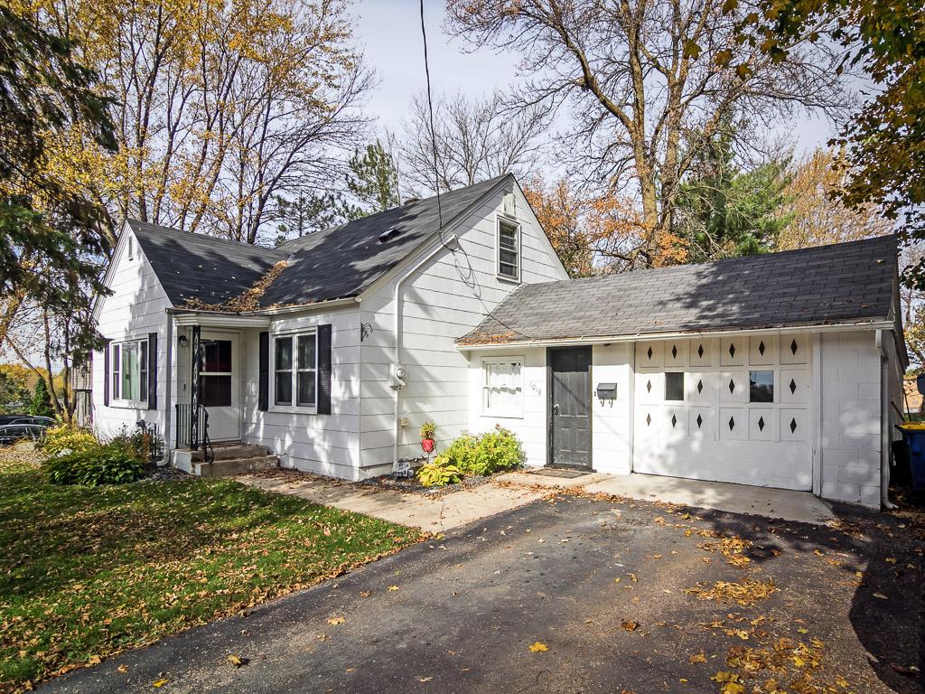 1018 8th St SW, Faribault, MN 55021 photo 1