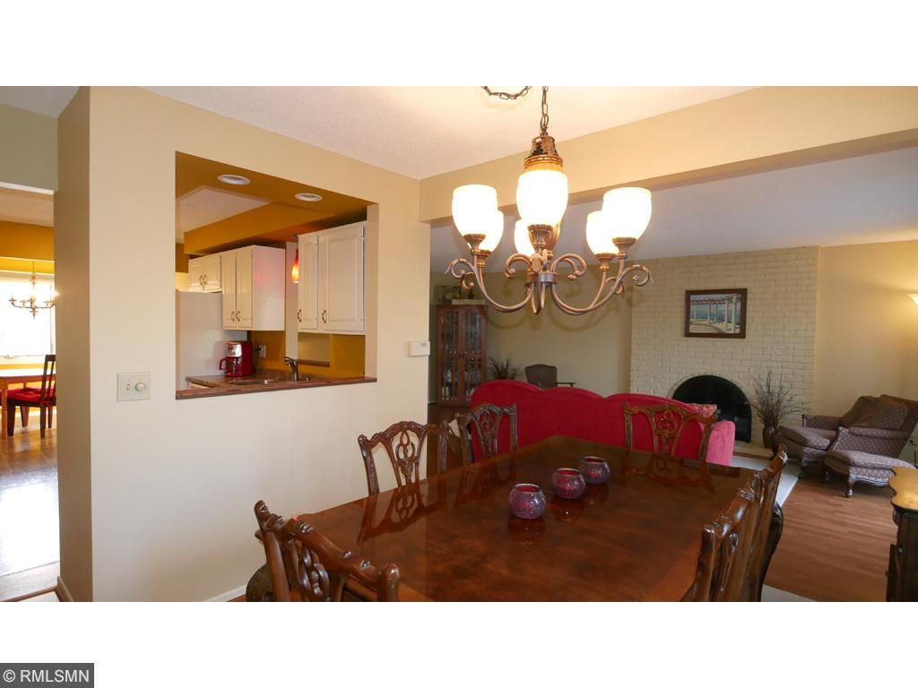 10366 Rich Rd, Bloomington, MN 55437 photo 4