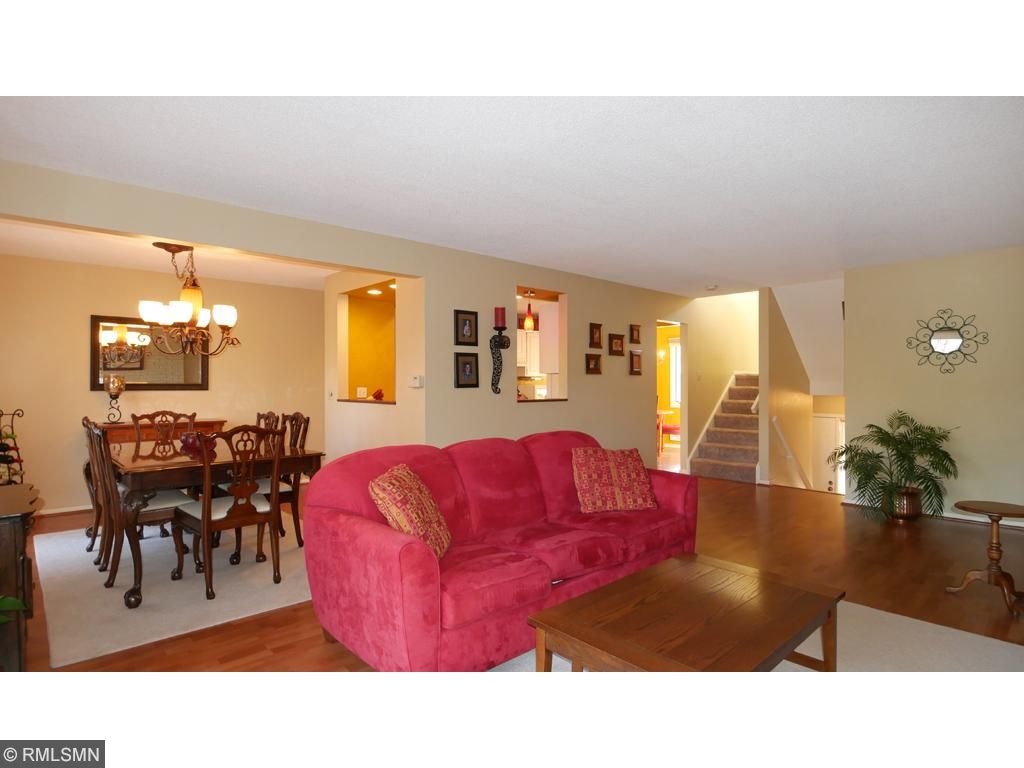 10366 Rich Rd, Bloomington, MN 55437 photo 2