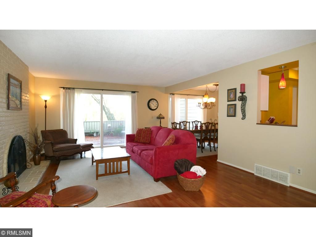 10366 Rich Rd, Bloomington, MN 55437 photo 3
