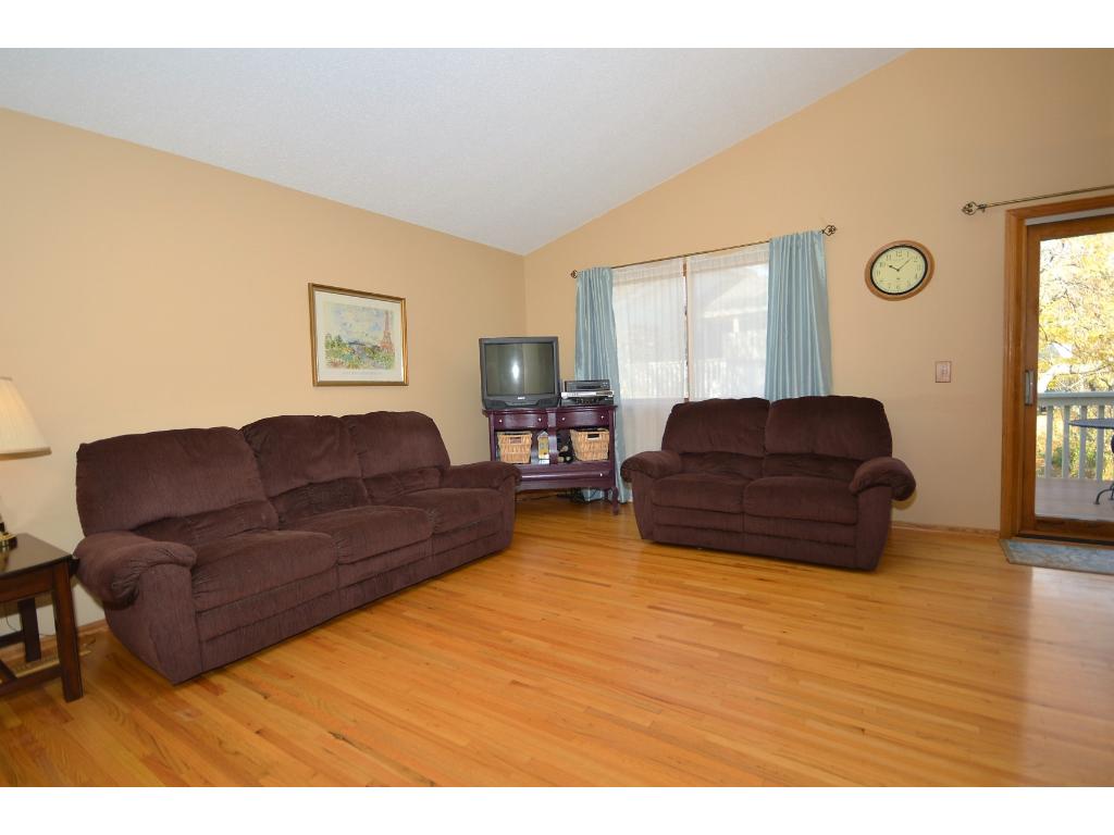 1569 Clemson Dr #B, Eagan, MN 55122 photo 3