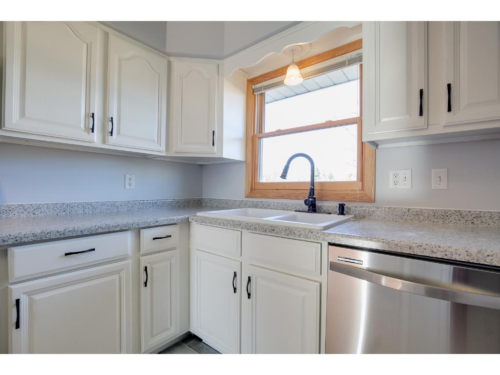 1700 E 90th St, Bloomington, MN 55425 photo 6