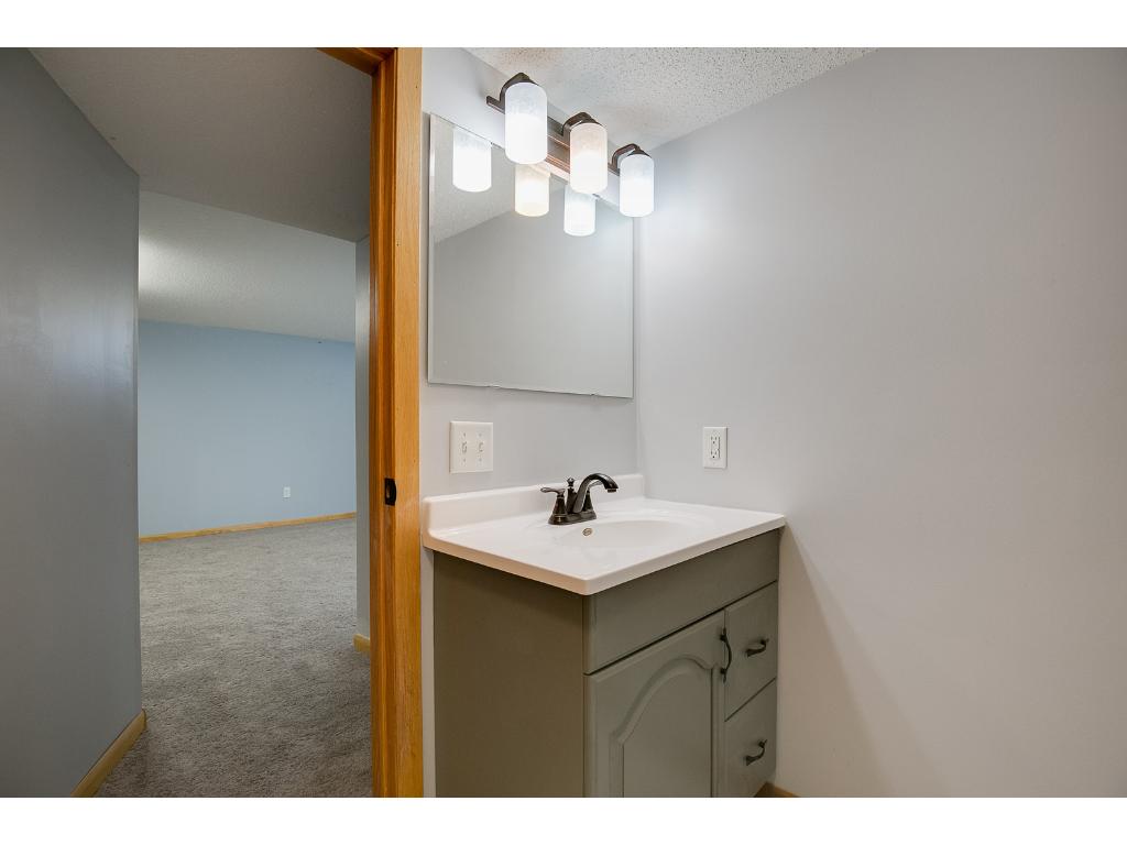1700 E 90th St, Bloomington, MN 55425 photo 12
