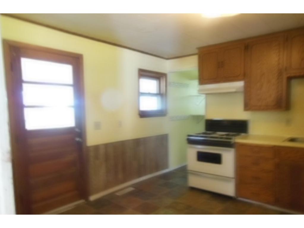 320 13th St NW, Faribault, MN 55021 photo 3