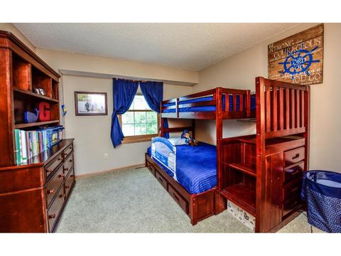 726 Camberwell Dr, Eagan, MN 55123 photo 12