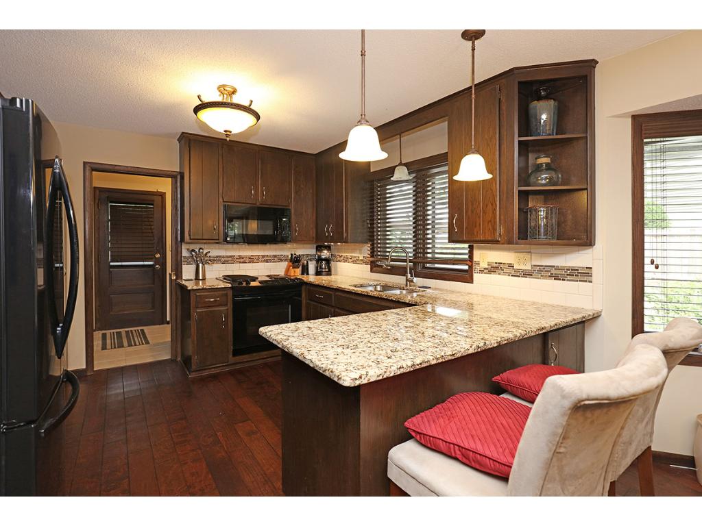 1309 Wilderness Run Dr, Eagan, MN 55123 photo 9