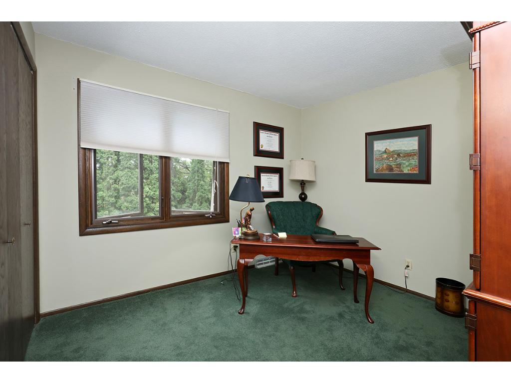 1309 Wilderness Run Dr, Eagan, MN 55123 photo 13