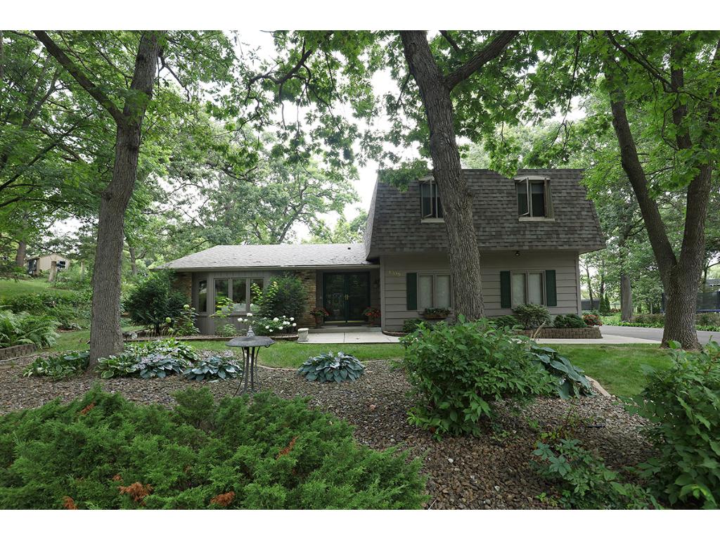 1309 Wilderness Run Dr, Eagan, MN 55123 photo 1