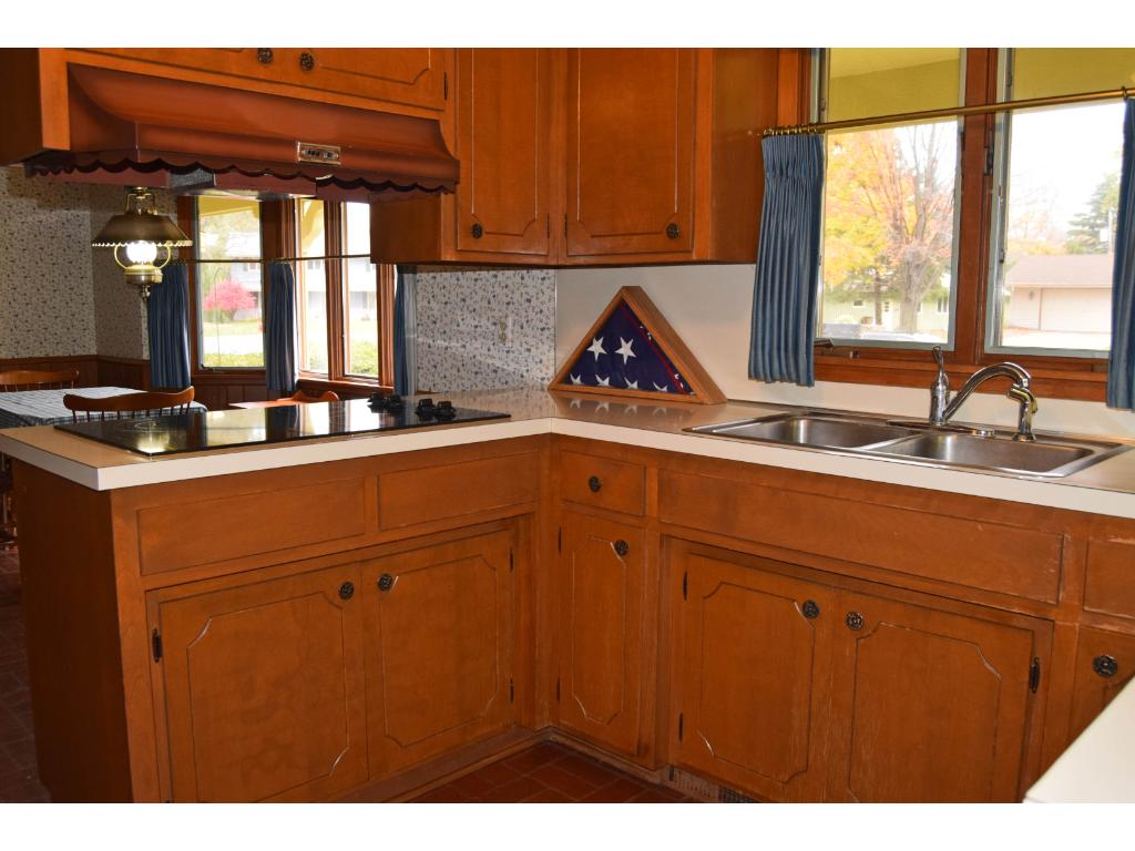 3053 Cherrywood Ct, Eagan, MN 55121 photo 8