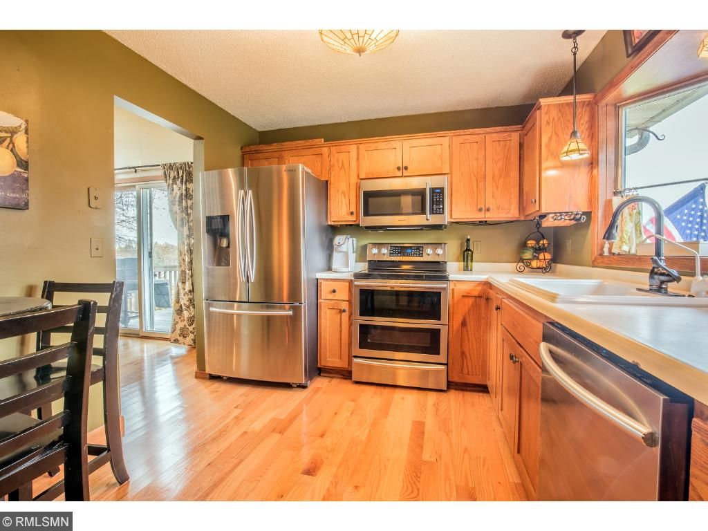 105 Meadow Dr, Loretto, MN 55357 photo 2