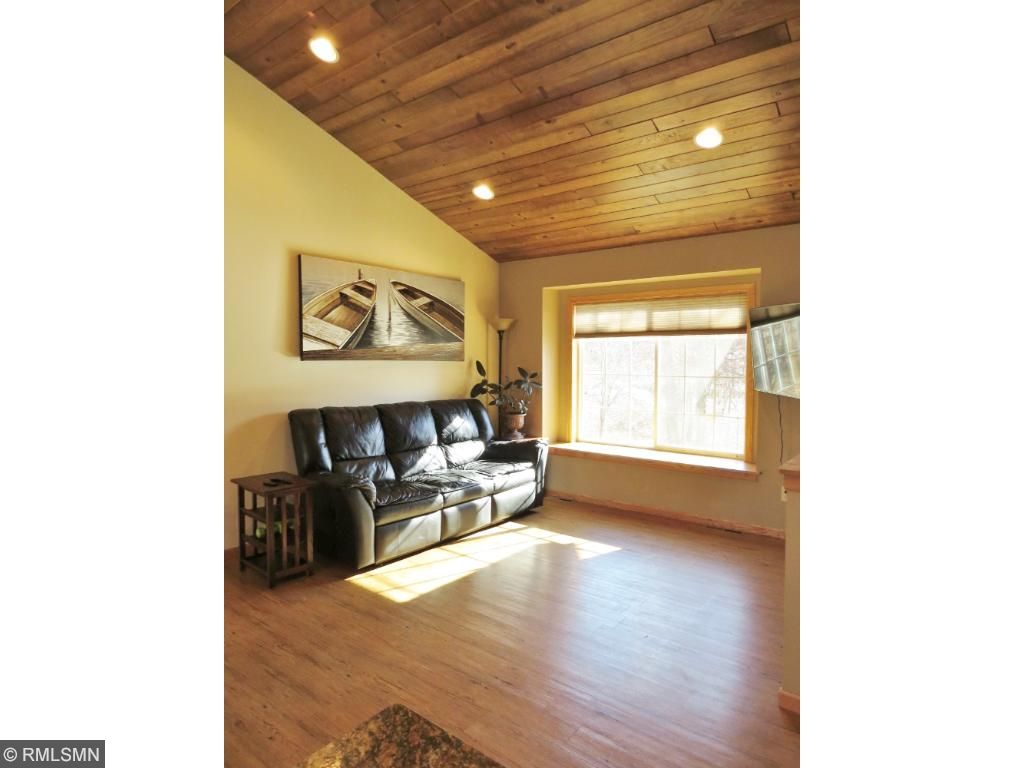 9555 Libby Ln, Brainerd, MN 56401 photo 2