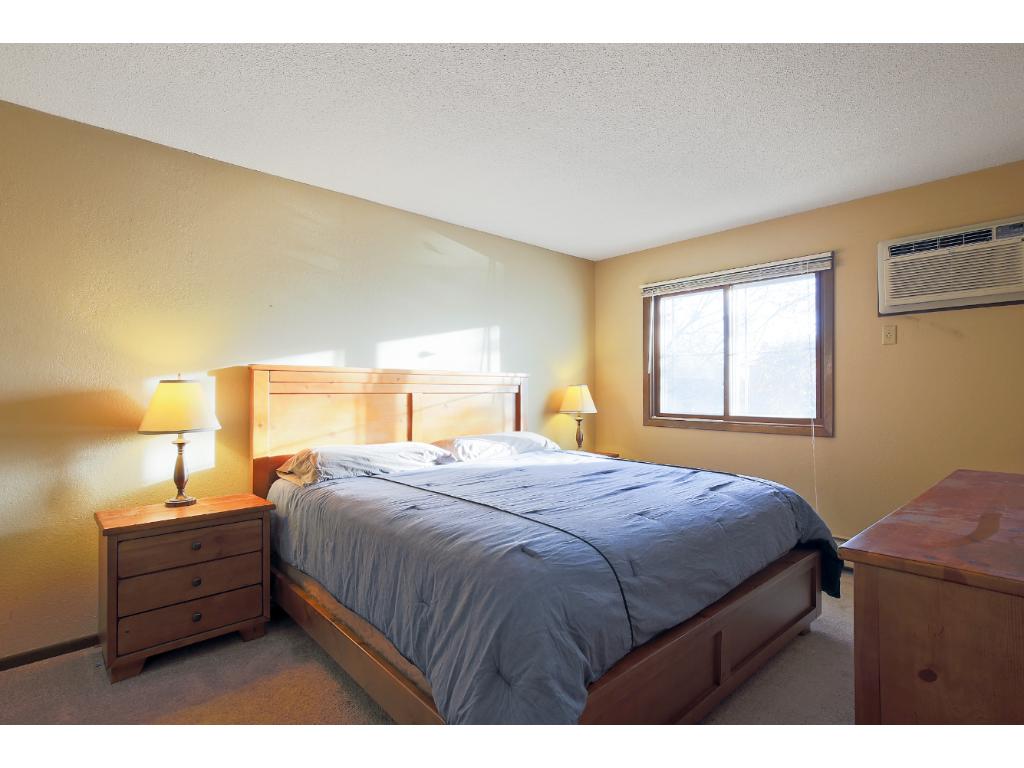 3425 Golfview Dr #202, Eagan, MN 55123 photo 7