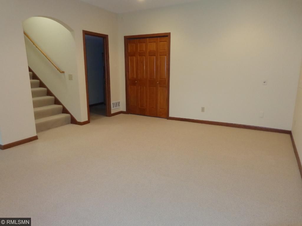 2005 Safari Trl, Eagan, MN 55122 photo 17