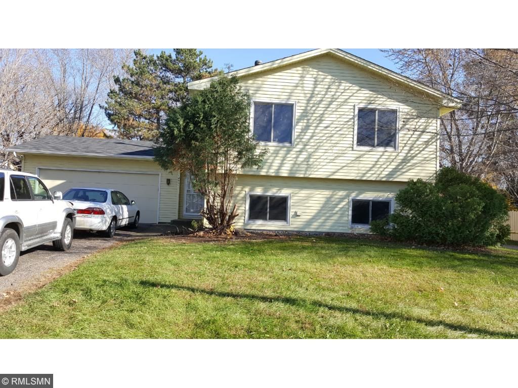 12900 Monticello Ln, Champlin, MN 55316 photo 2