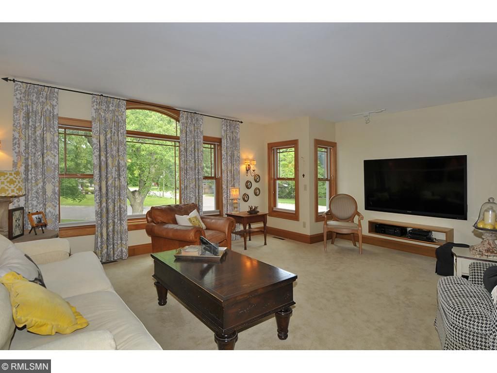 429 8th St SW, Faribault, MN 55021 photo 7