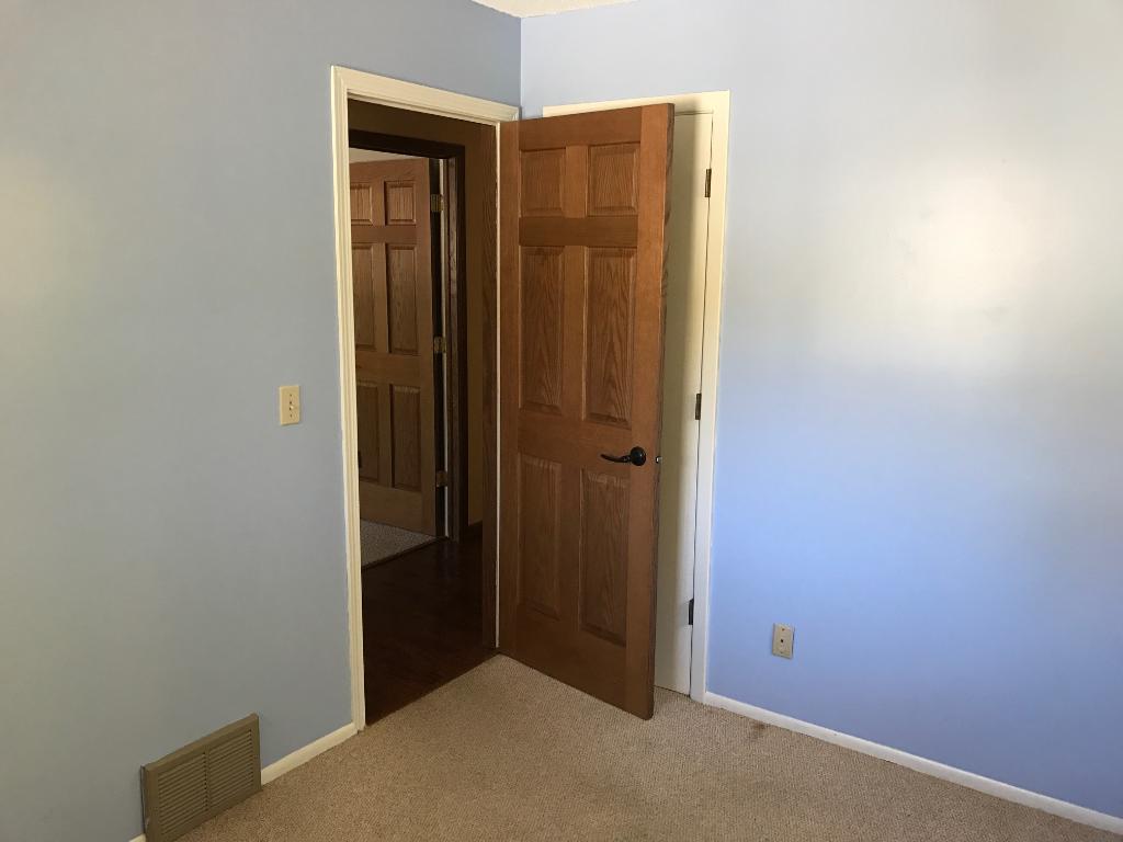 3371 Donald Ave, Eagan, MN 55121 photo 9