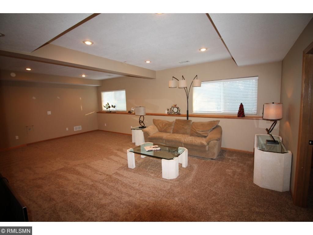 4108 Oakbrooke Trl, Eagan, MN 55122 photo 15