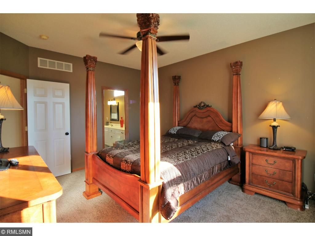 4108 Oakbrooke Trl, Eagan, MN 55122 photo 10