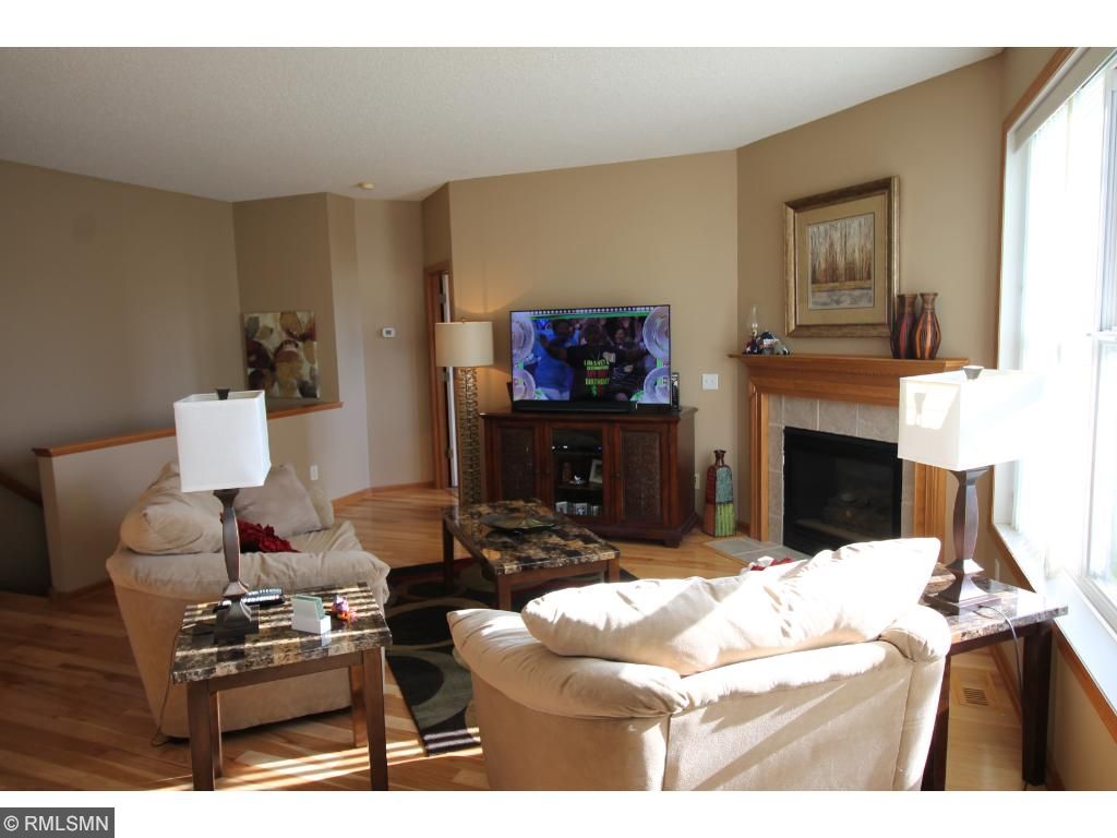 4108 Oakbrooke Trl, Eagan, MN 55122 photo 8