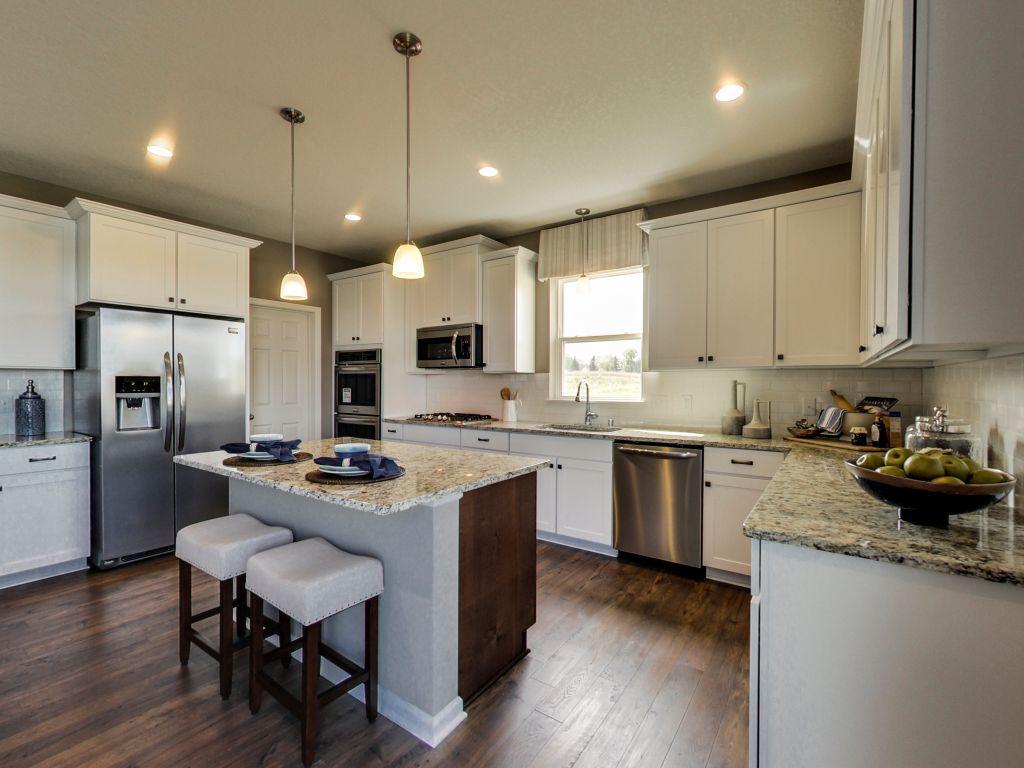 4763 Prairie Dunes Way, Eagan, MN 55123 photo 2