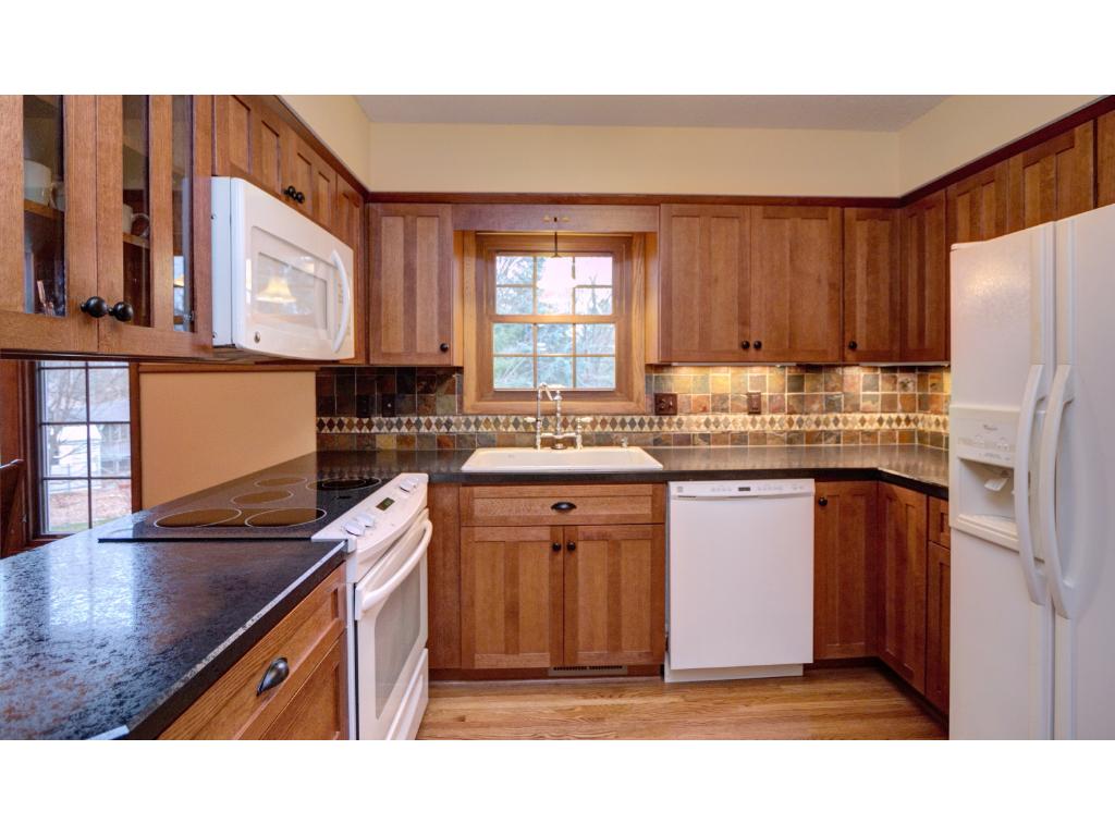 1779 Carnelian Ln, Eagan, MN 55122 photo 8