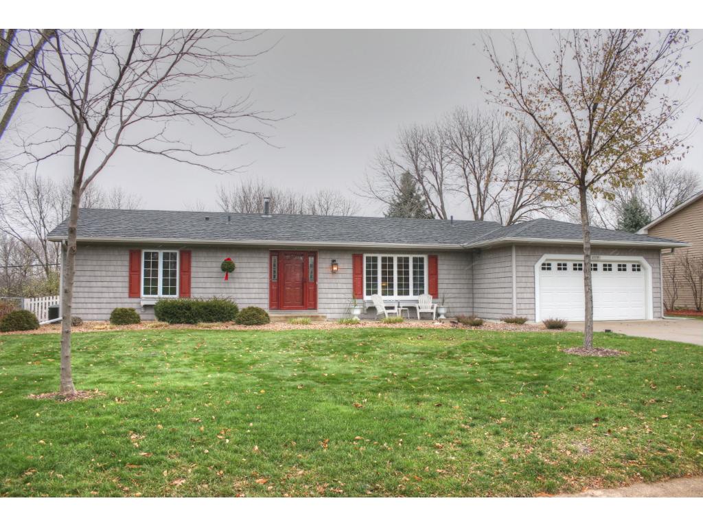 1779 Carnelian Ln, Eagan, MN 55122 photo 1