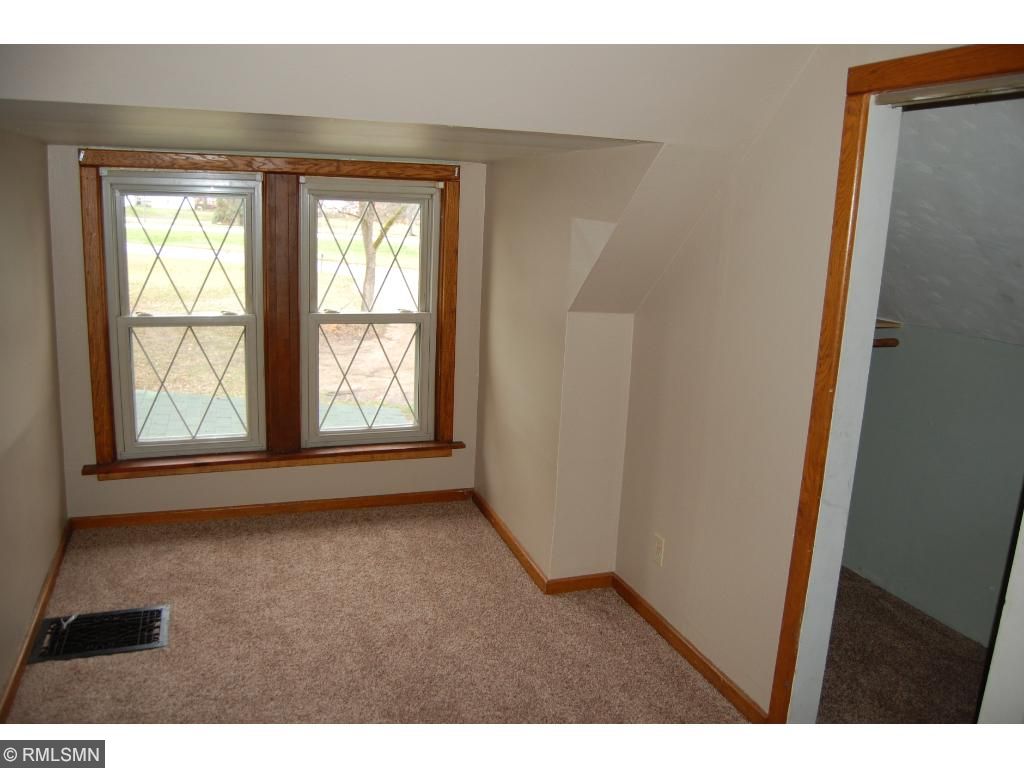 1016 5th St NW, Faribault, MN 55021 photo 5