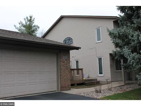 4705 Sunne Pt, Eagan, MN 55122 photo 2