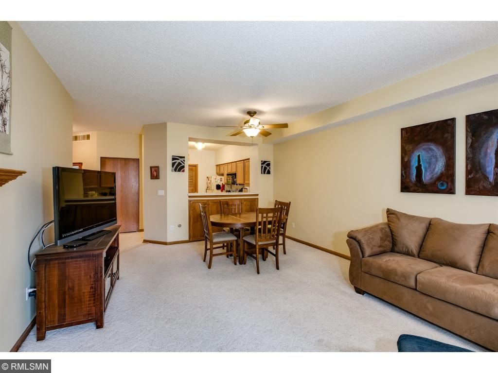 2178 Water Lilly Ln, Eagan, MN 55122 photo 6
