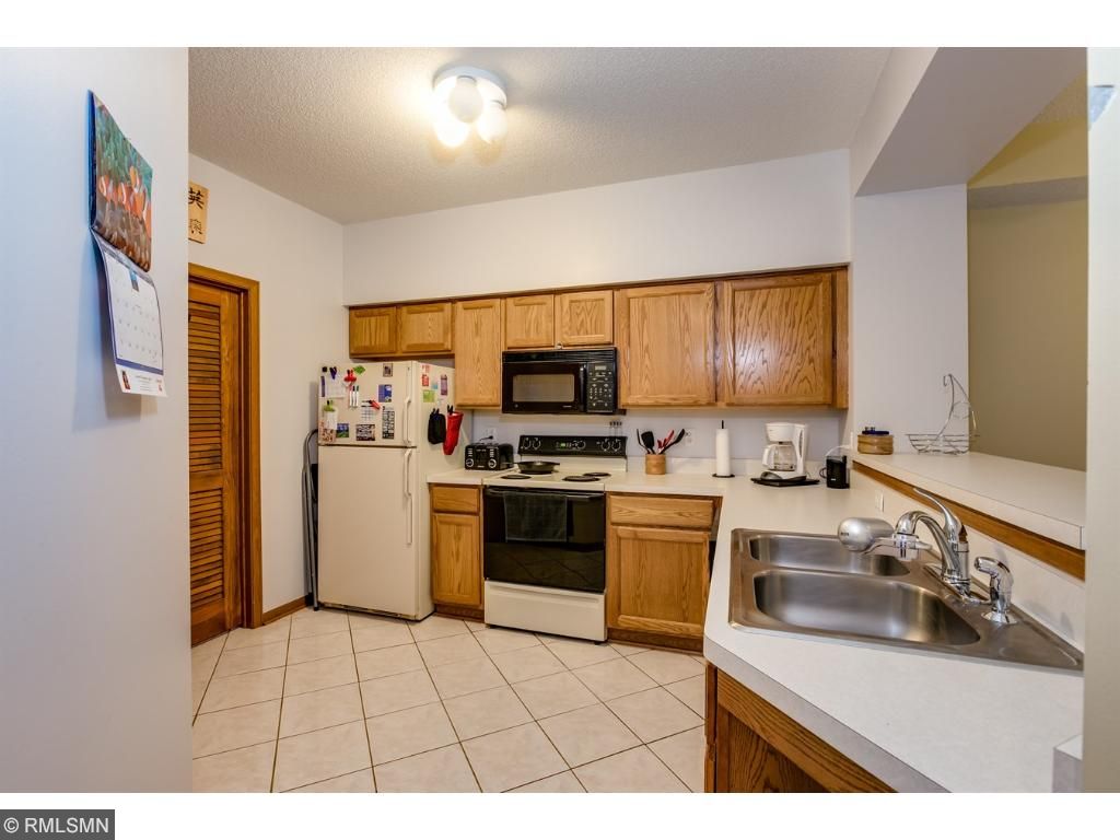 2178 Water Lilly Ln, Eagan, MN 55122 photo 9