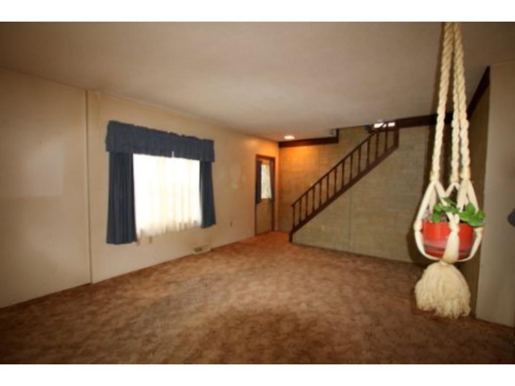 202 3rd St SW, Staples, MN 56479 photo 7