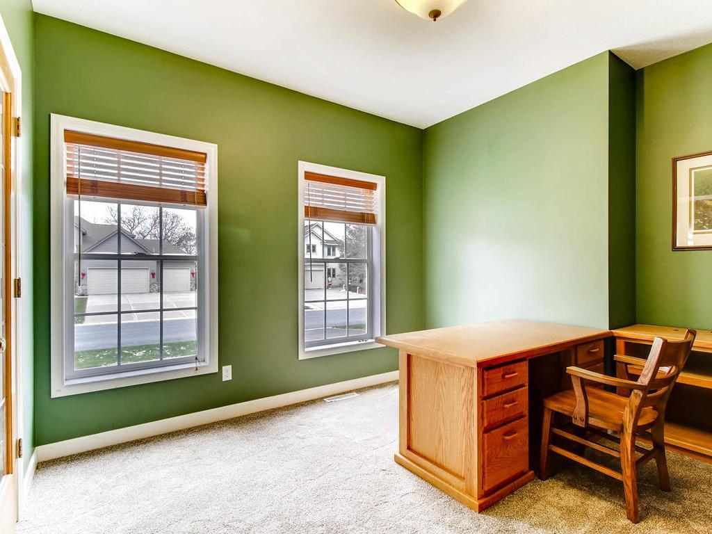 4952 Pine Ln, Eagan, MN 55123 photo 12