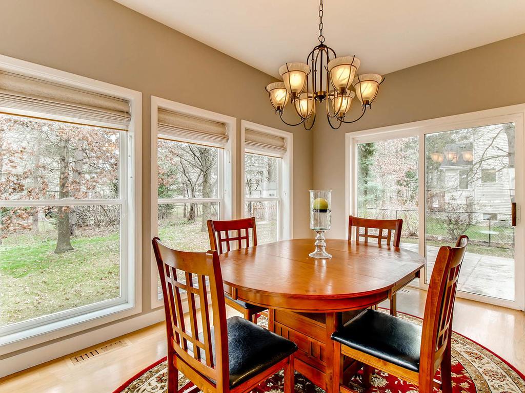 4952 Pine Ln, Eagan, MN 55123 photo 8