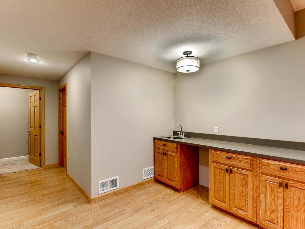 4952 Pine Ln, Eagan, MN 55123 photo 21