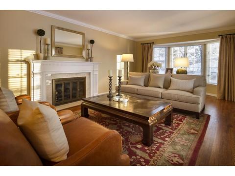 5705 Schaefer Rd, Edina, MN 55436 photo 2