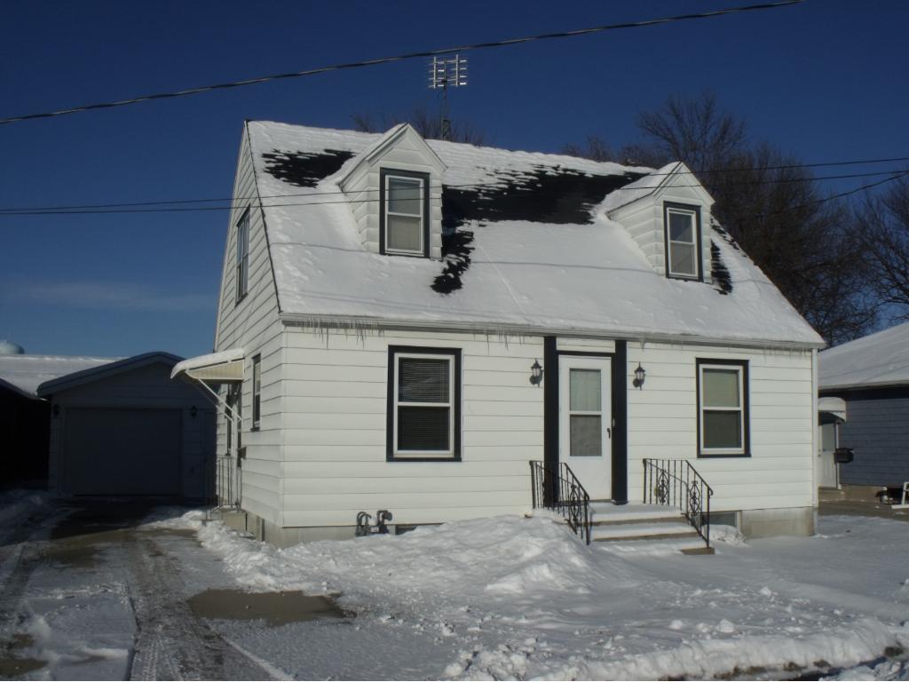 103 9th Ave SE, Waseca, MN 56093 photo 2
