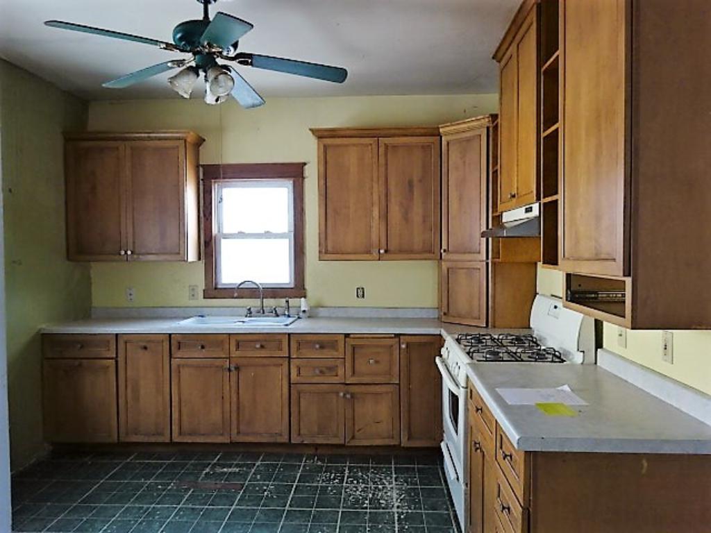 22 2nd St SE, Faribault, MN 55021 photo 4
