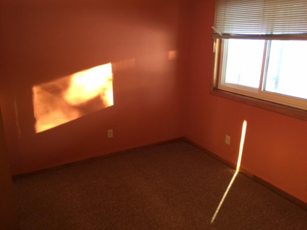 5227 Unity Ct, Crystal, MN 55429 photo 13