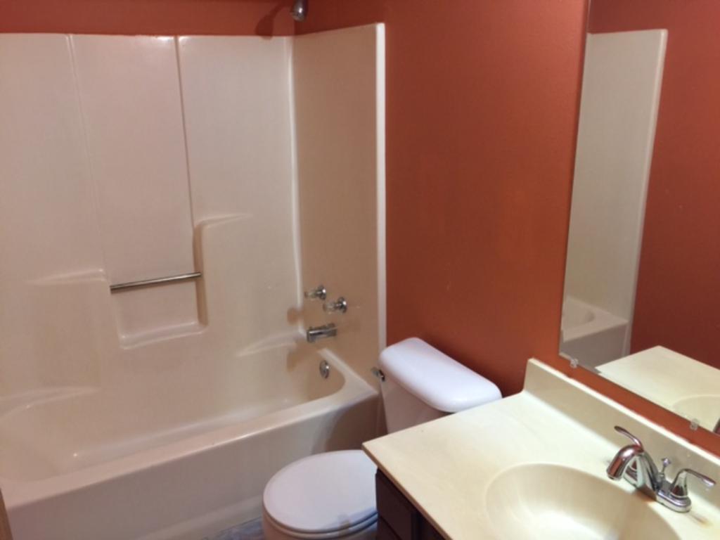 5227 Unity Ct, Crystal, MN 55429 photo 10