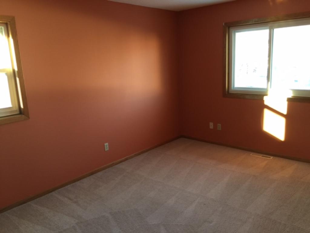 5227 Unity Ct, Crystal, MN 55429 photo 7