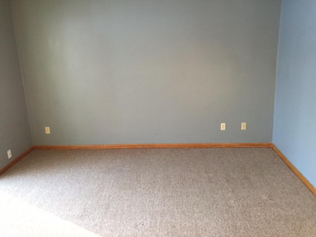 5227 Unity Ct, Crystal, MN 55429 photo 11