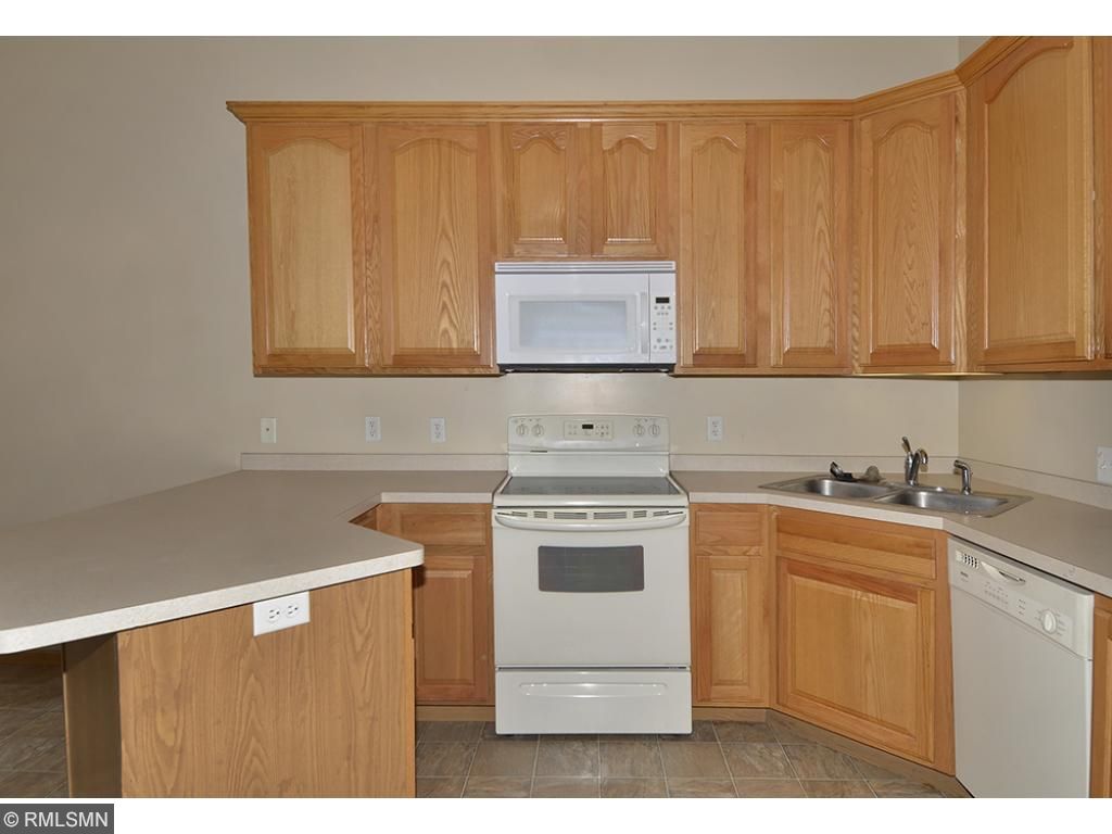 1461 S Trail Cir, Faribault, MN 55021 photo 5